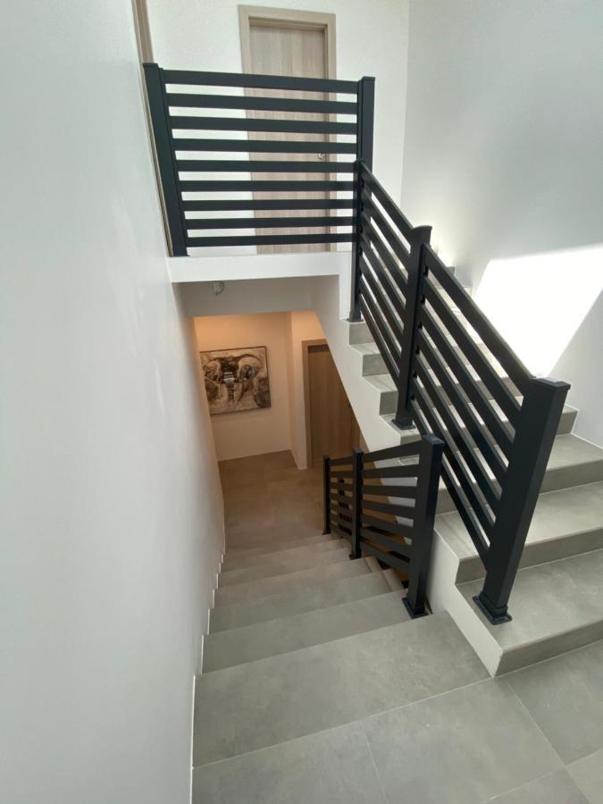 Apartmani Kumenat Biograd Na Moru Exterior photo