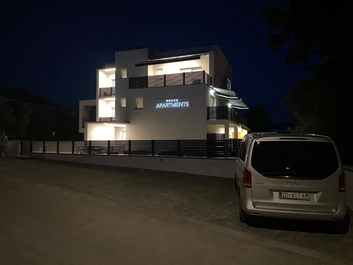 Apartmani Kumenat Biograd Na Moru Exterior photo