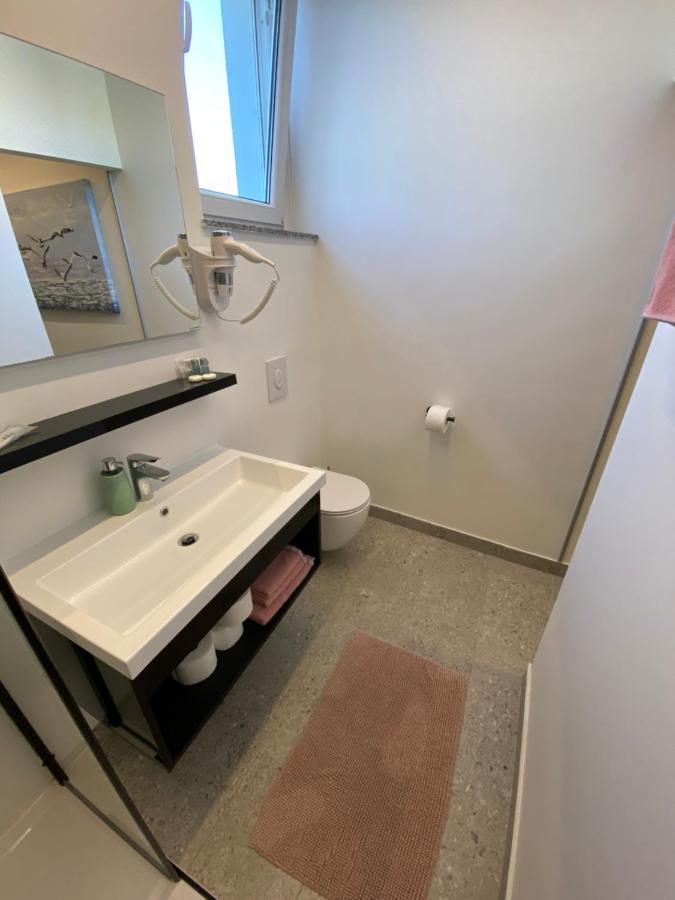 Apartmani Kumenat Biograd Na Moru Exterior photo